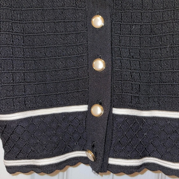 ARITZIA BLACK PEARL BUTTON TANK TOP - Picture 3 of 4